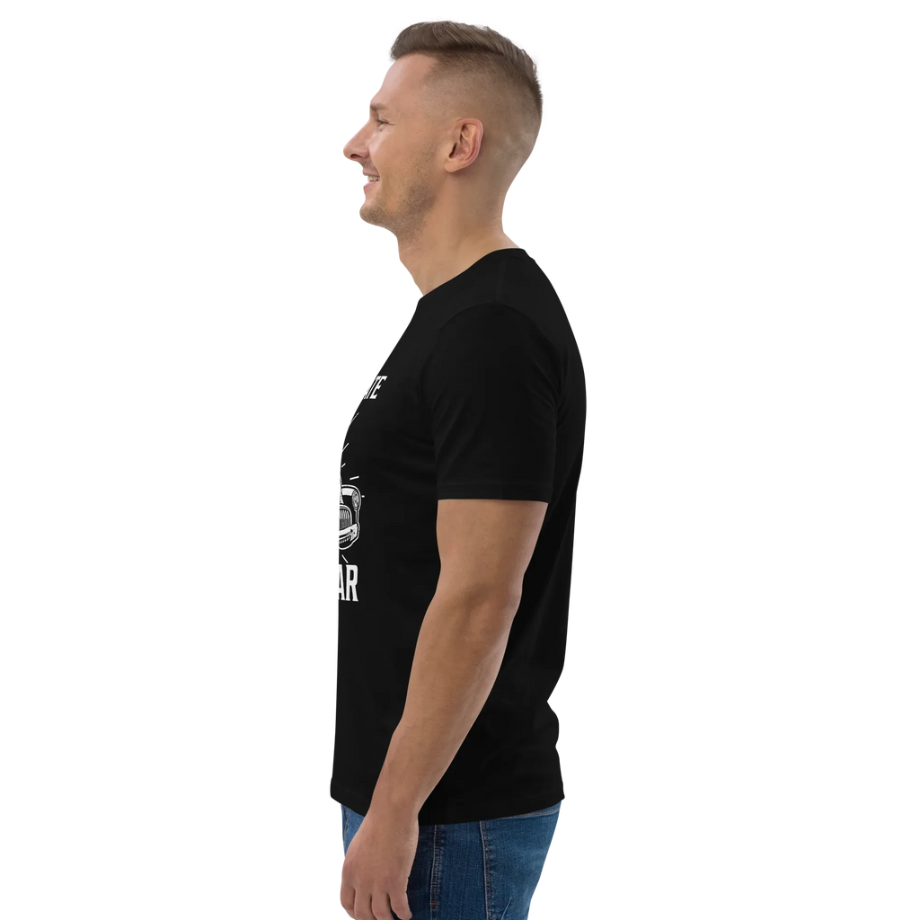 OLDMAN WITH A CLASSIC CAR unisex t-shirt - - - Printoo Shop